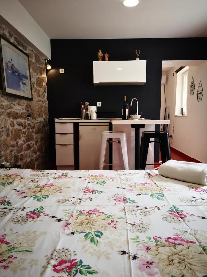 Littel Studio Franceska Йезера Екстериор снимка
